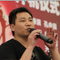 岳的白嫩饱满的双乳