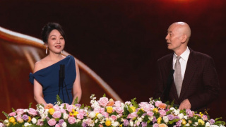 图书馆里的女友
